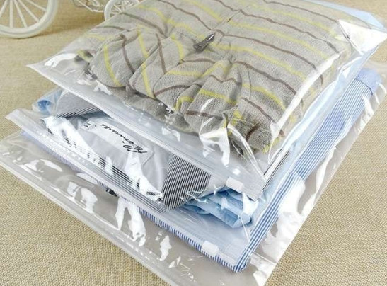 Saco ziplock para roupas: proteja e organize seu guarda-roupa
